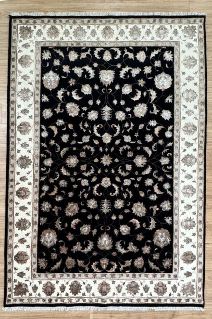 Kashmir Handmade Rug Silk & Wool Black 275X179