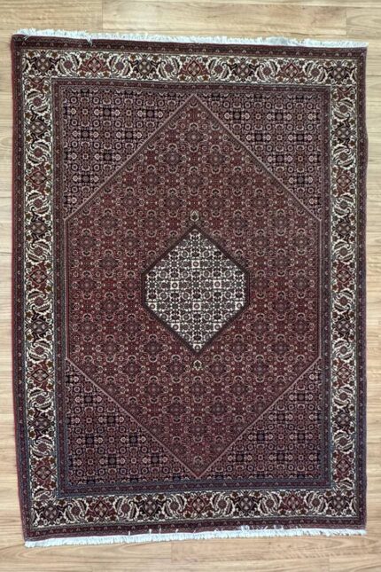 Bijar Handmade Rug Super Fine Wool Red & Black 300X200
