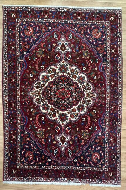 Persian Bakhtiari Handmade Rug Wool Red Multi 316X206