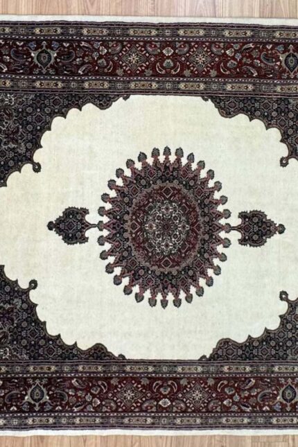Persian Handmade Rug Silk & Wool Cream multi 265X195