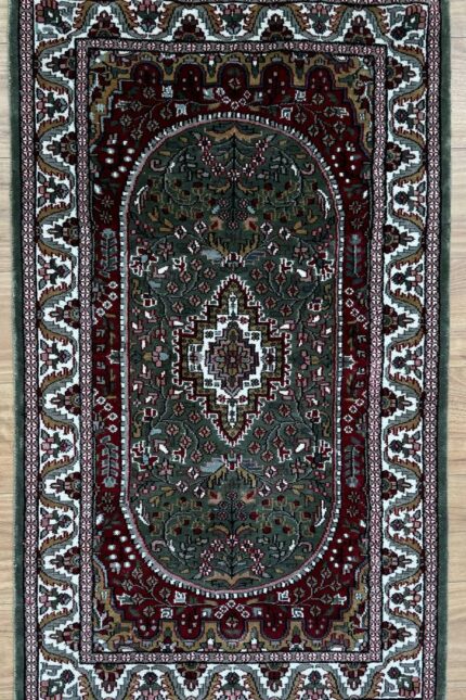 Kashmir Garden Handmade Rug Silk Green & Red 130X77
