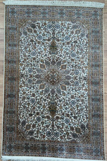 Kashmir Garden Handmade Rug Silk White & Coral 189X123