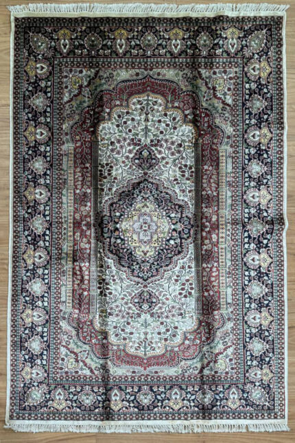 Kashmir Garden Handmade Rug Silk White & Red 223X149
