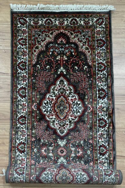 Kashmir Garden Runner Handmade Rug Silk Red & Green 267X76