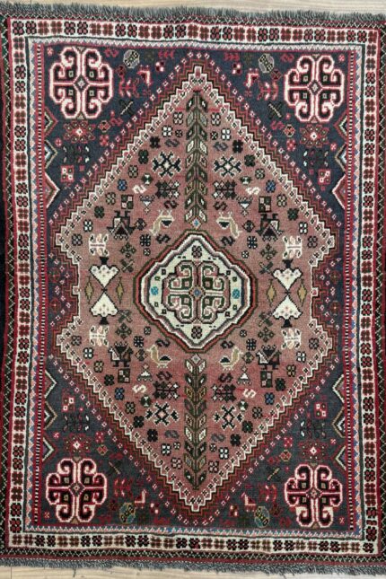 Persian Shiraz Handmade Rug Wool Multi Colour 145X107