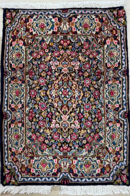 Persian Flower Garden Handmade Rug Wool Multi Colour 70X50